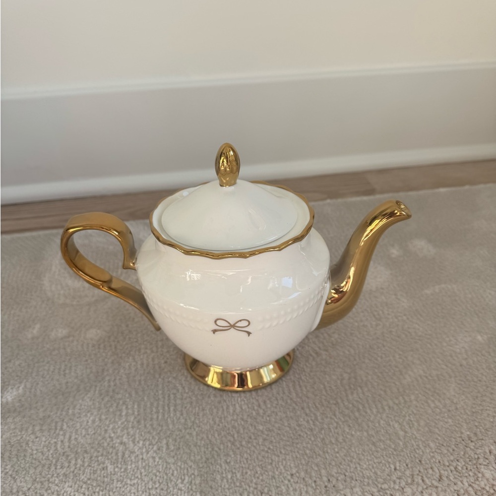 Elegant White and Gold Bow Coquette Teapot NWT